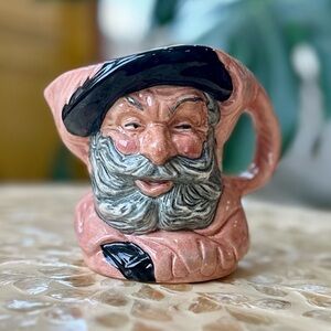 Royal Doulton & Co Limited Vintage 1949 Handmade Falstaff Collectible Accent Mug
